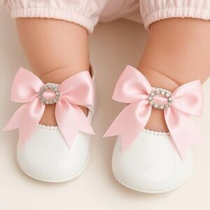 Luxury Soft Sole Baby Shoes with Bow charming size 6M